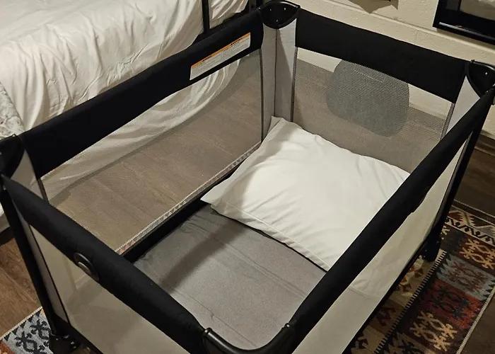 1bd, King, Brkfst, Large Tvs, Wd, Sleeps 4, Bbq *